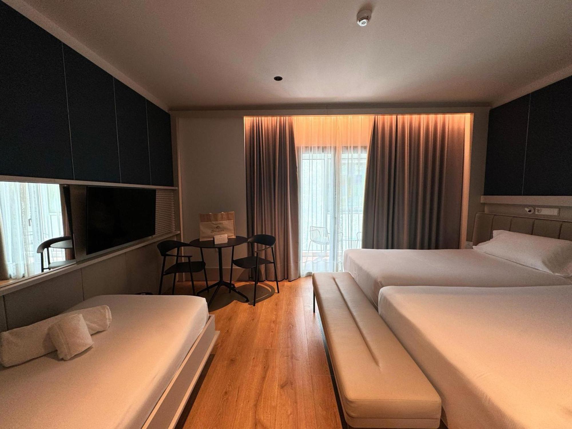 Hotel Becquer